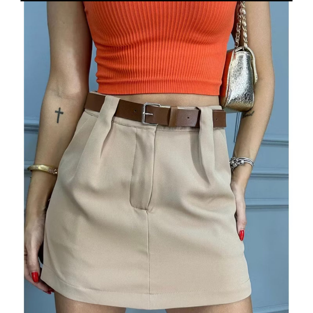 Short Saia Alfaiataria com o Cinto e Bolsos