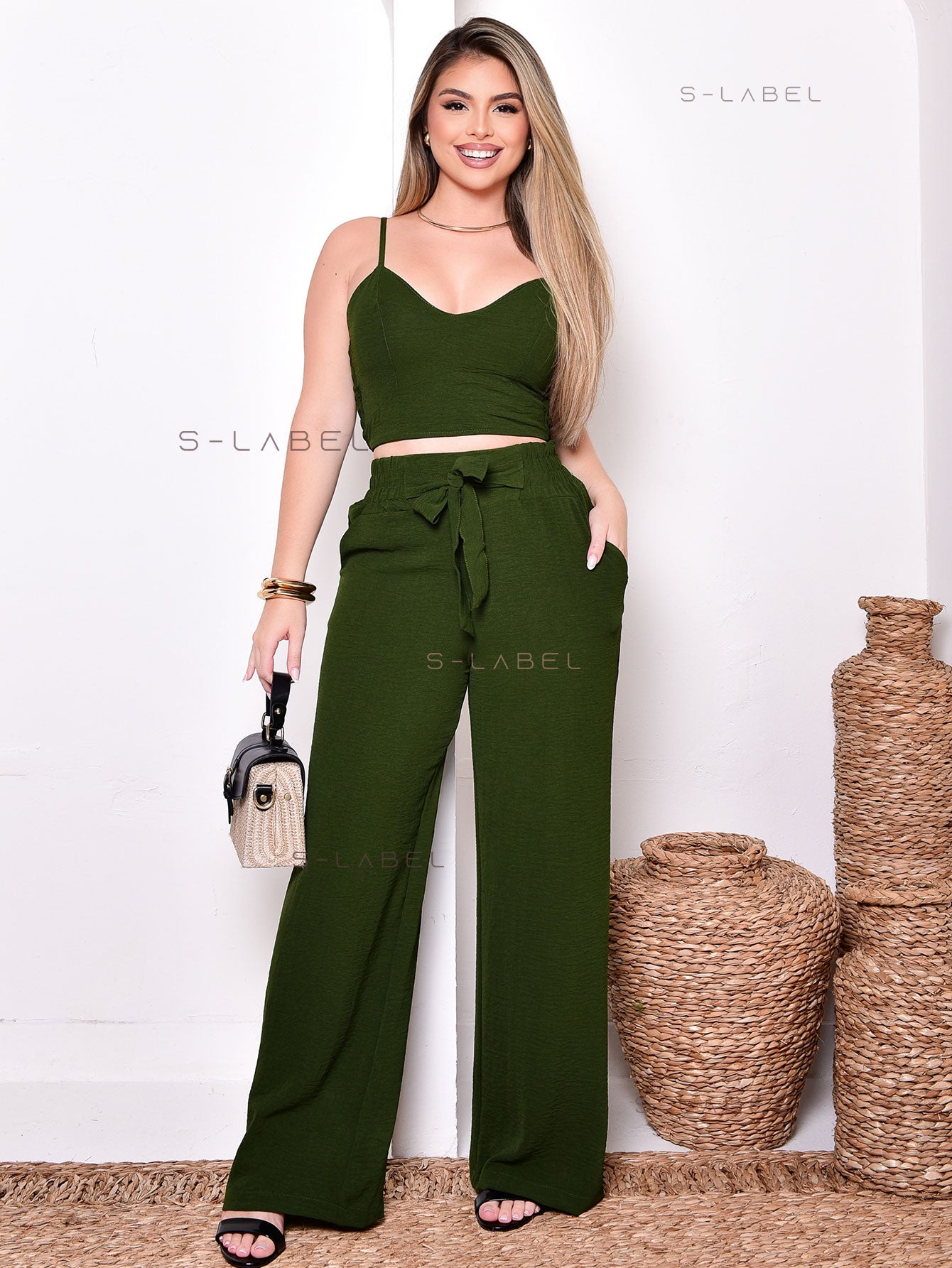 Conjunto feminino duna areia calça pantalona e cropped com bojo Alça regulagem alfaiataria