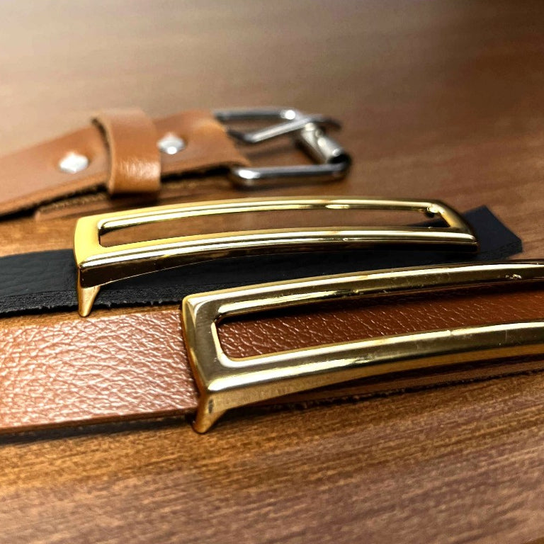 Cinto Feminino Fino com Detalhe em Fivela Dourada Acessório Versátil e Charmoso para o Dia a Dia em Couro Elegante