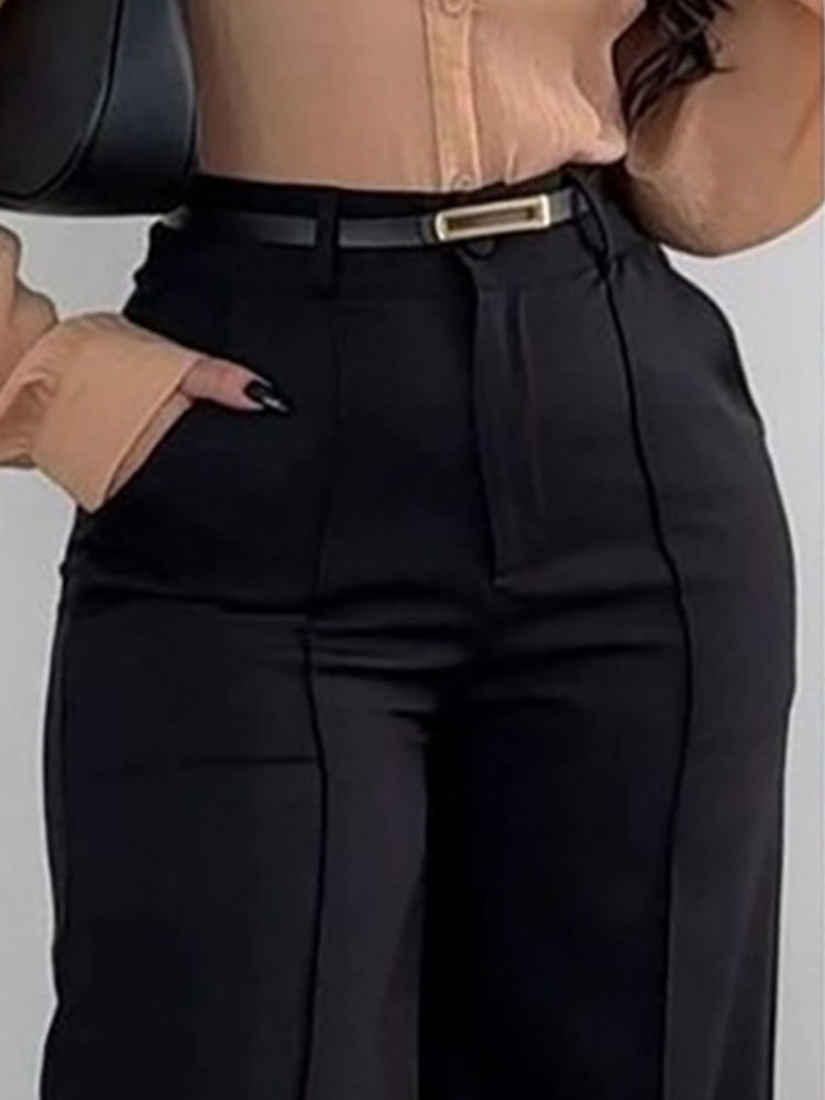 Cinto Feminino Fino com Detalhe em Fivela Dourada Acessório Versátil e Charmoso para o Dia a Dia em Couro Elegante
