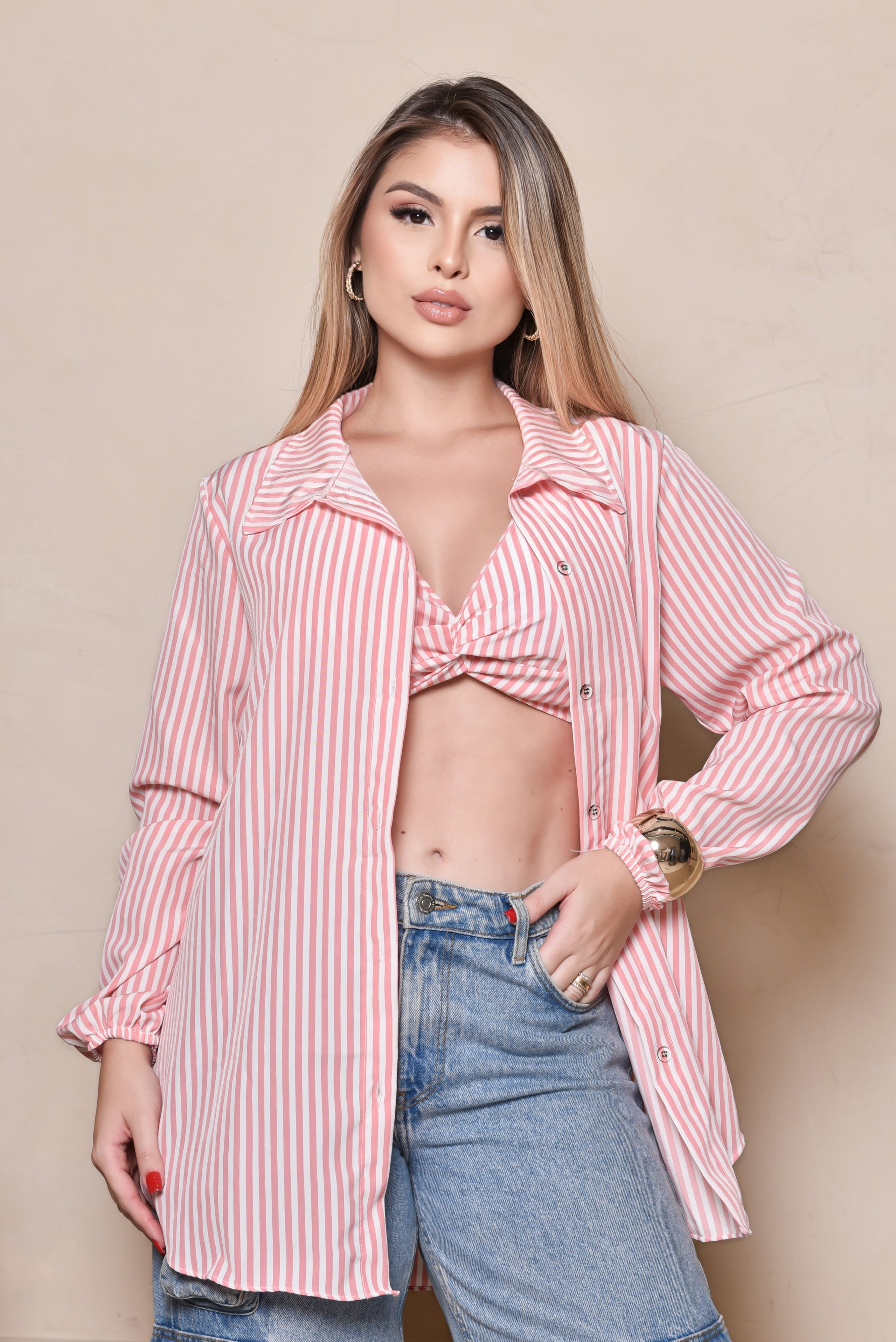 Conjunto Camisa liso é Listrado com cropped elegante Pano Botões na frente Escritório, Festa look perfeito.