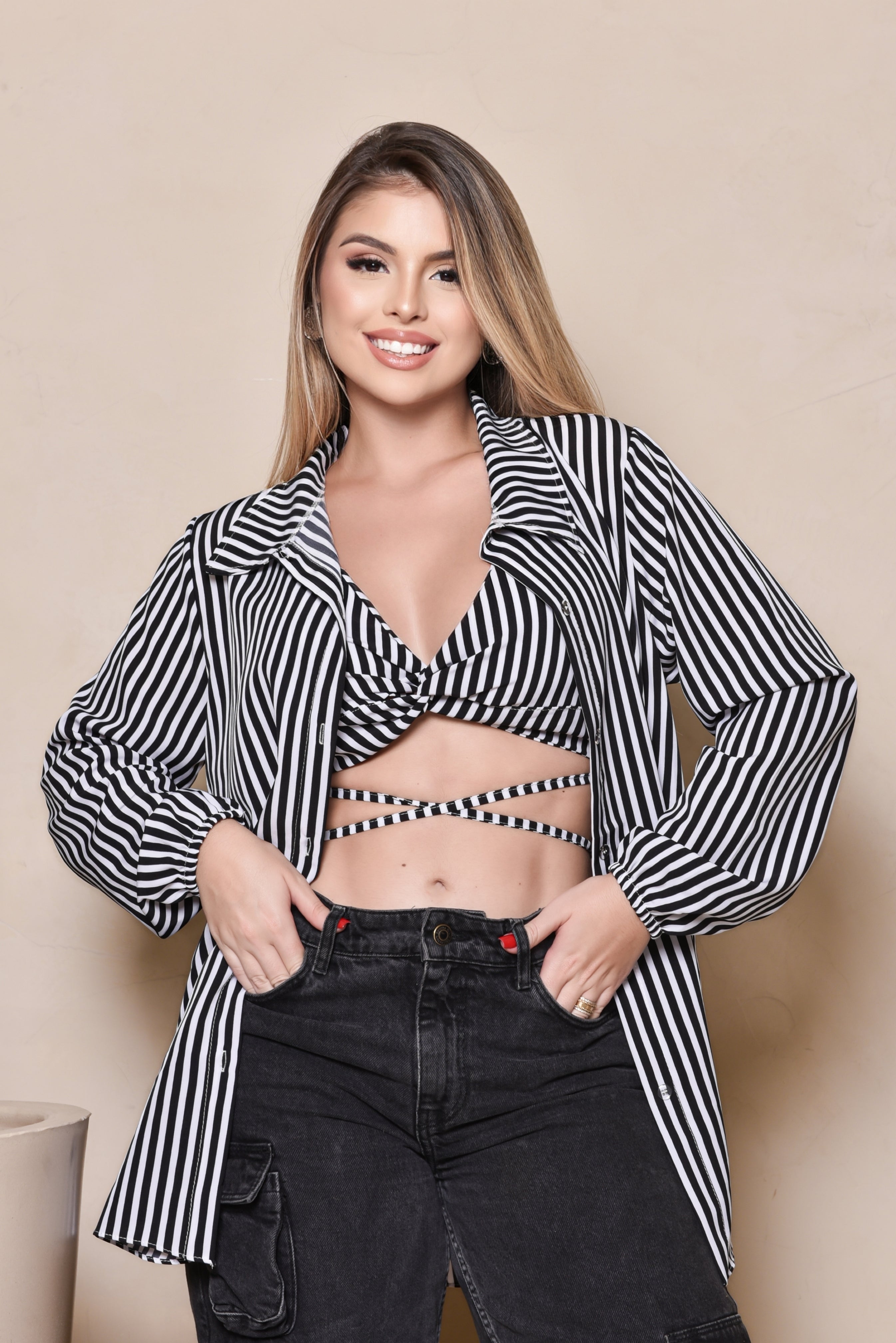 Conjunto Camisa liso é Listrado com cropped elegante Pano Botões na frente Escritório, Festa look perfeito.